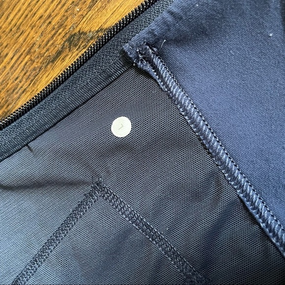 Lululemon | Men’s Bour running jacket - Picture 10 of 10